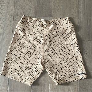 White fox boutique - Sarah’s day - biker shorts - womens XXL